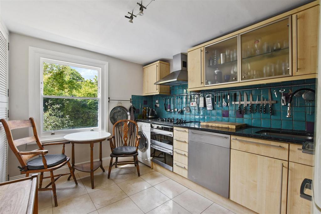 Kitchen 3.jpg