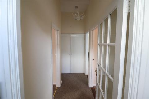 3 bedroom flat to rent, James Place, Truro