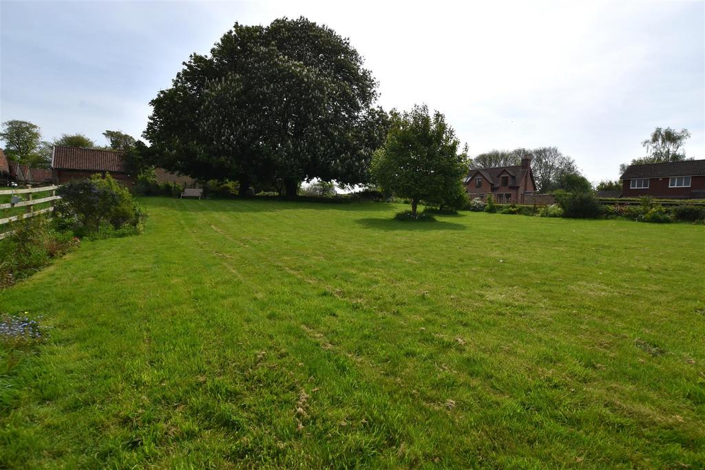 Gardens - additional image.JPG