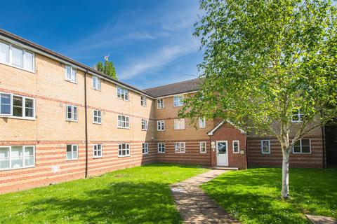 12 Simms Gardens, London, N2 8HT
