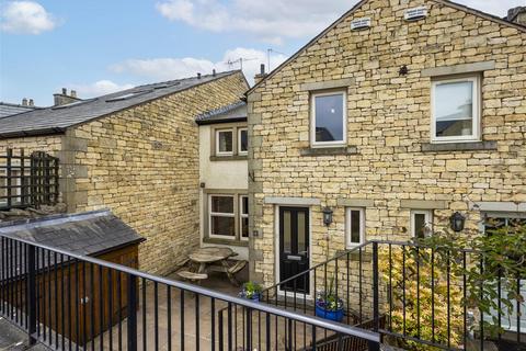 2 Bridge Mews, Ingleton, Carnforth, LA6 3JW