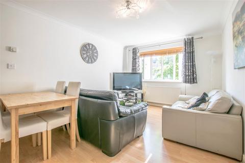 2 bedroom apartment for sale, Maple Lodge, Hertford SG14