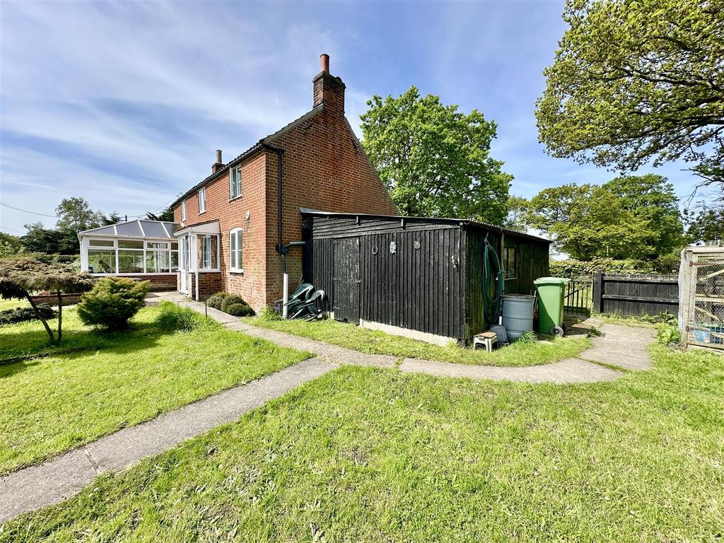Property and garage.JPEG