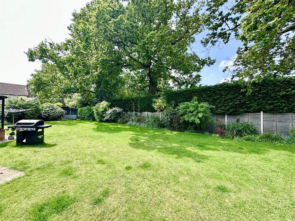 Rear garden.JPEG