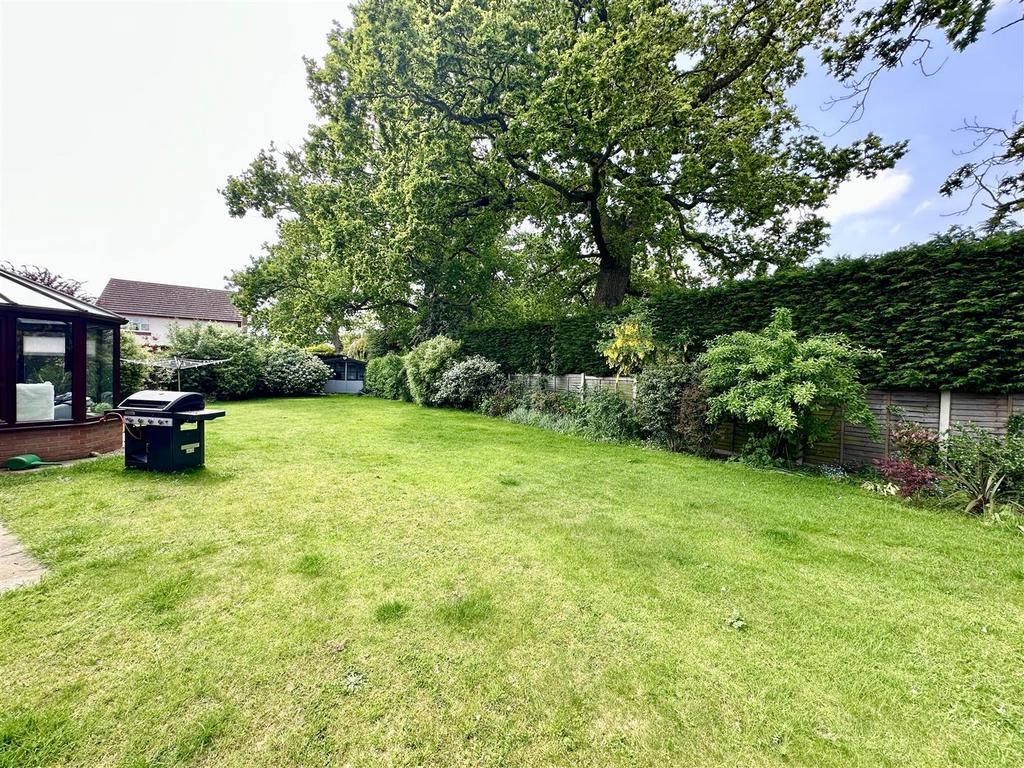 Lawned garden.JPEG