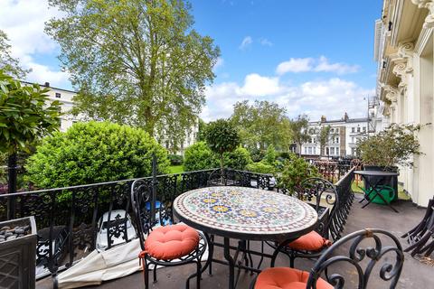 4 bedroom apartment to rent, Leinster Square, W2