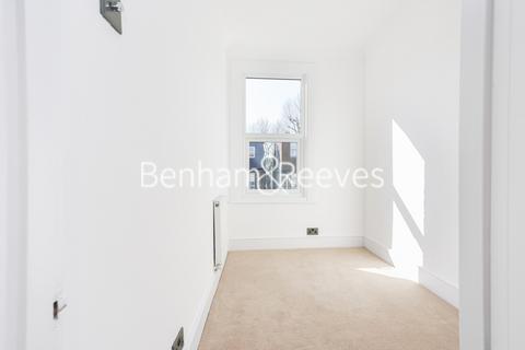 3 bedroom apartment to rent, Drayton Avenue, Ealing W13