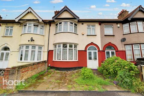 3 bedroom terraced house for sale, South Park Road, Ilford