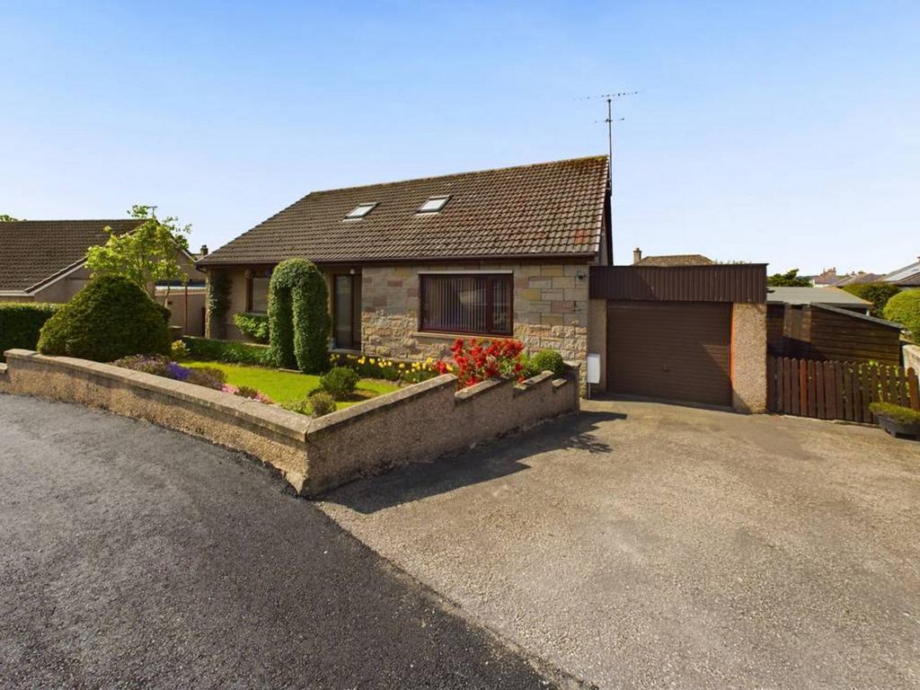Turriff AB53 4 bed detached bungalow for sale £220,000
