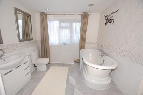 13 Dove Close, Hythe, CT21 6RB