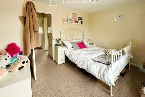 9 Bodiam Close, Berkeley Beverborne, Worcester, WR4 0EL