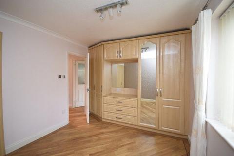 1 bedroom ground floor flat for sale, River View, Gillingham, ME8