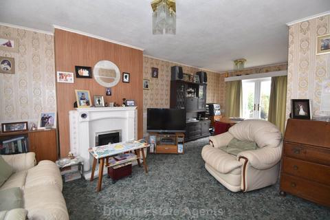 3 bedroom terraced house for sale, Coombe Road, Elson