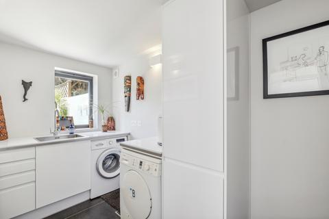76 Moring Road, Tooting, London, SW17 8DL