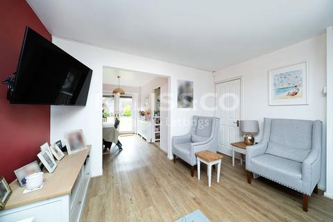 26 Rivington Crescent, London, NW7 2LE