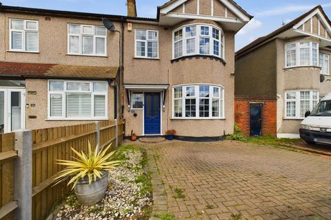 124 Belmont Road, Erith, DA8 1LD