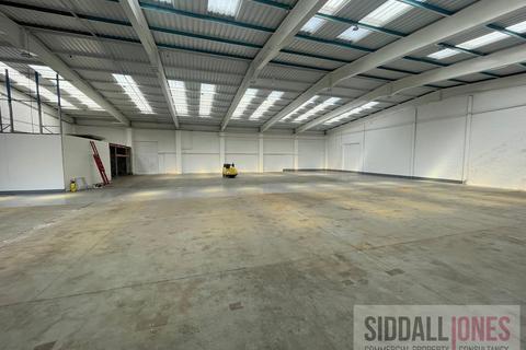 Trade counter to rent, LInthouse Lane, Wednesfield, Wolverhampton, WV11 3DU