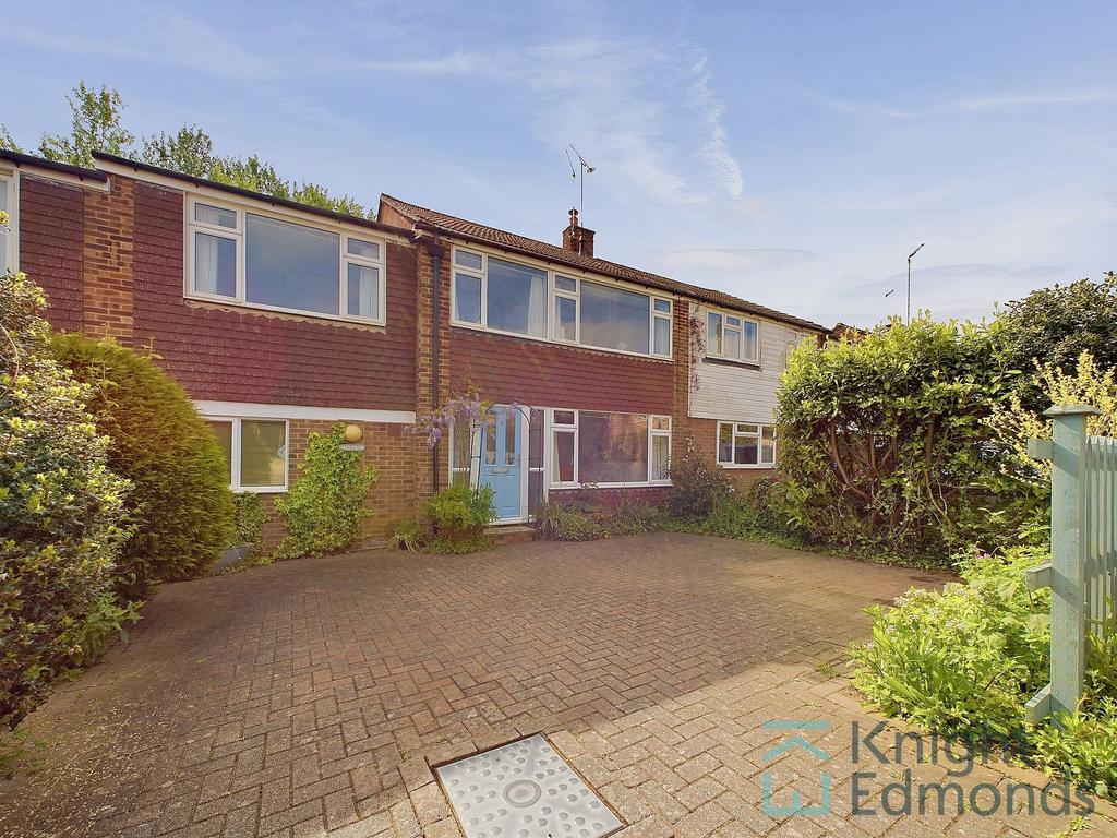 Dorothy Avenue, Cranbrook, TN17 4 bed terraced house for sale £425,000