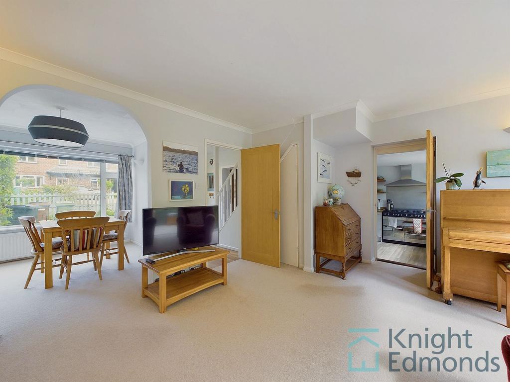 Dorothy Avenue, Cranbrook, TN17 4 bed terraced house for sale £425,000