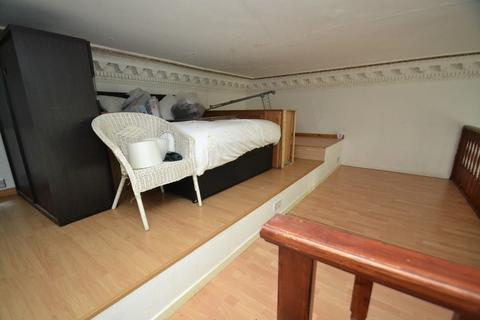 Flat 3, 1 Crown Gardens, G12 9HJ