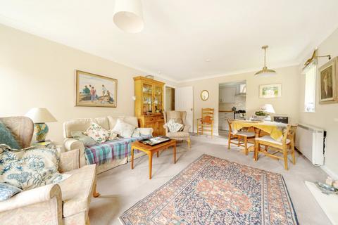 2 bedroom apartment for sale, Ashley Gardens, Shalford, Guildford, Surrey, GU4
