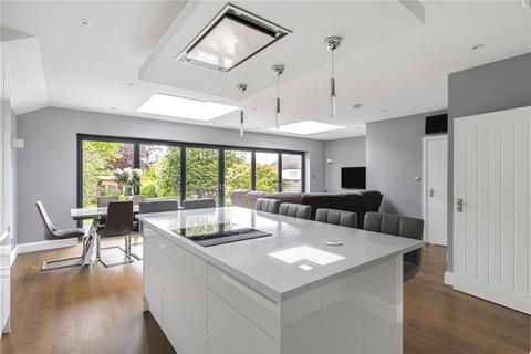 192 Pickhurst Lane, Bromley, BR2 7JB