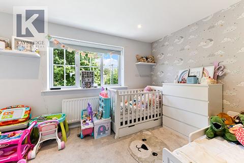 34 Pemberley Chase, West Ewell, Epsom, KT19 9LL
