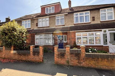 4 bedroom terraced house for sale, Hounslow TW3