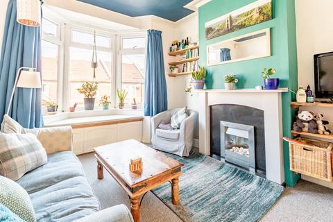 19 Cotswold Road, Bristol, BS3 4NX
