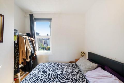 1 bedroom flat for sale, Norlington Rd, Leyton, E11