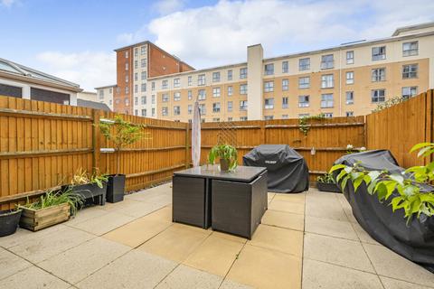 4 Battle Square, Reading, RG30 1AL
