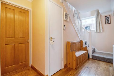 4 bedroom detached house for sale, Winchester Close, Leigh-on-sea, SS9