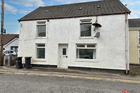 3 bedroom detached house for sale, Commercial Road, Rhydyfro, Pontardawe, Swansea, City And County of Swansea. SA8 4SL