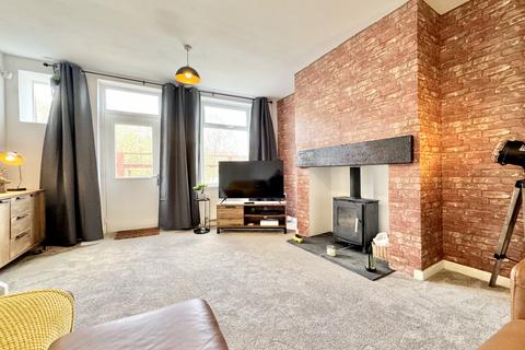 15 Albert Road, Morley, Leeds, LS27 8JX