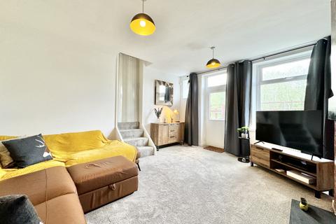 15 Albert Road, Morley, Leeds, LS27 8JX
