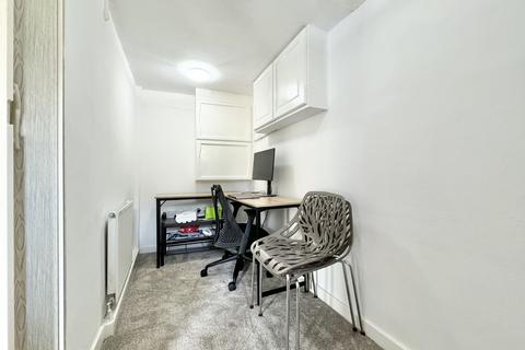 15 Albert Road, Morley, Leeds, LS27 8JX