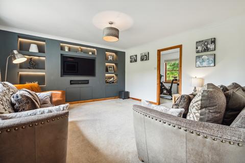 Damson Bank, 20 Culteuchar Road, Forgandenny, Perth, PH2 9QE
