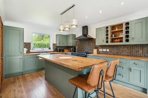 Damson Bank, 20 Culteuchar Road, Forgandenny, Perth, PH2 9QE