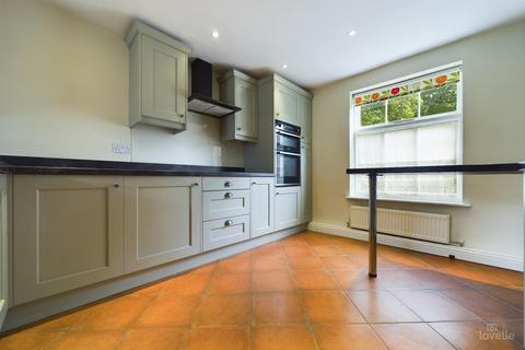 1 Beck Hill, Barton-upon-humber, DN18 5EY