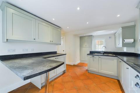 1 Beck Hill, Barton-upon-humber, DN18 5EY