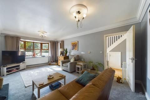 7 Farrows Pond, Goxhill, Barrow-upon-humber, DN19 7FB