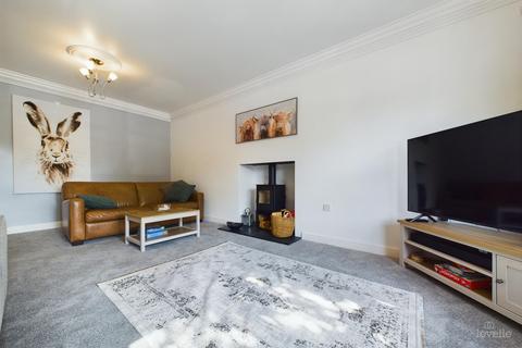 7 Farrows Pond, Goxhill, Barrow-upon-humber, DN19 7FB