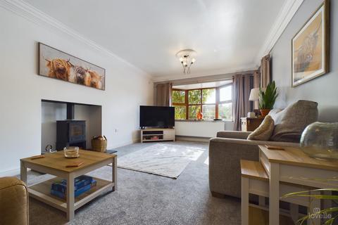 7 Farrows Pond, Goxhill, Barrow-upon-humber, DN19 7FB