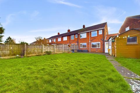 3 bedroom end of terrace house for sale, Harrowdyke, North Lincolnshire DN18