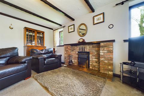 3 bedroom detached bungalow for sale, Orchard Close, North Lincolnshire DN19