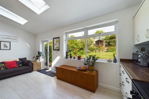 15 Swanbridge Road, Bexleyheath, DA7 5BP