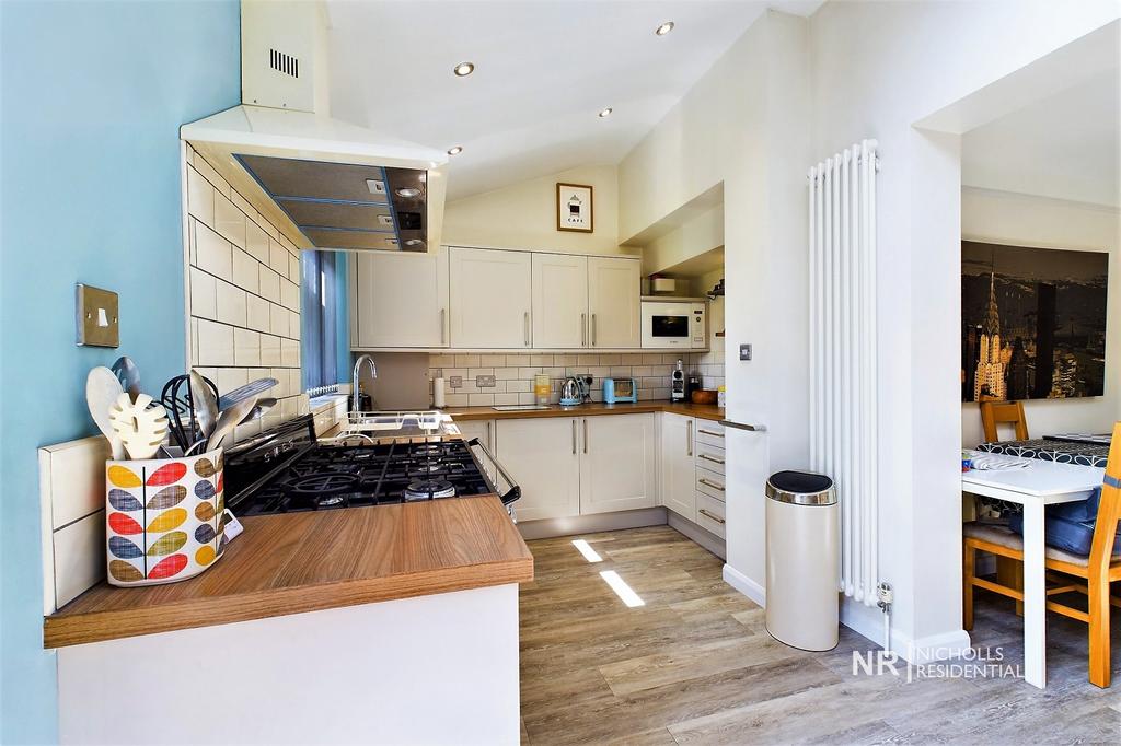 Kitchen / Breakfast Room