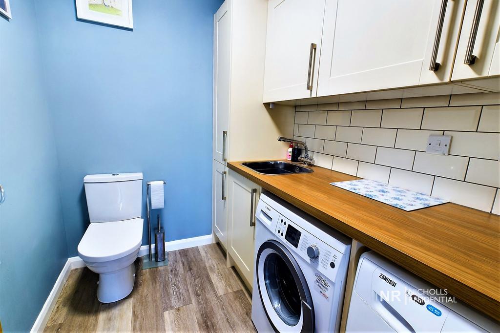 Utility Room/WC