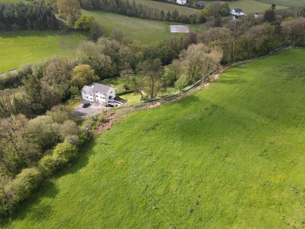 Llanllwch, Carmarthen, SA31 6 bed property with land for sale £600,000