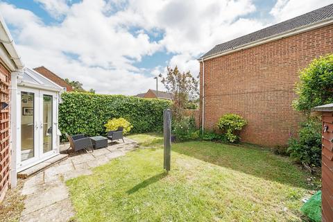 3 bedroom link detached house for sale, Carterton,  Oxfordshire,  OX18